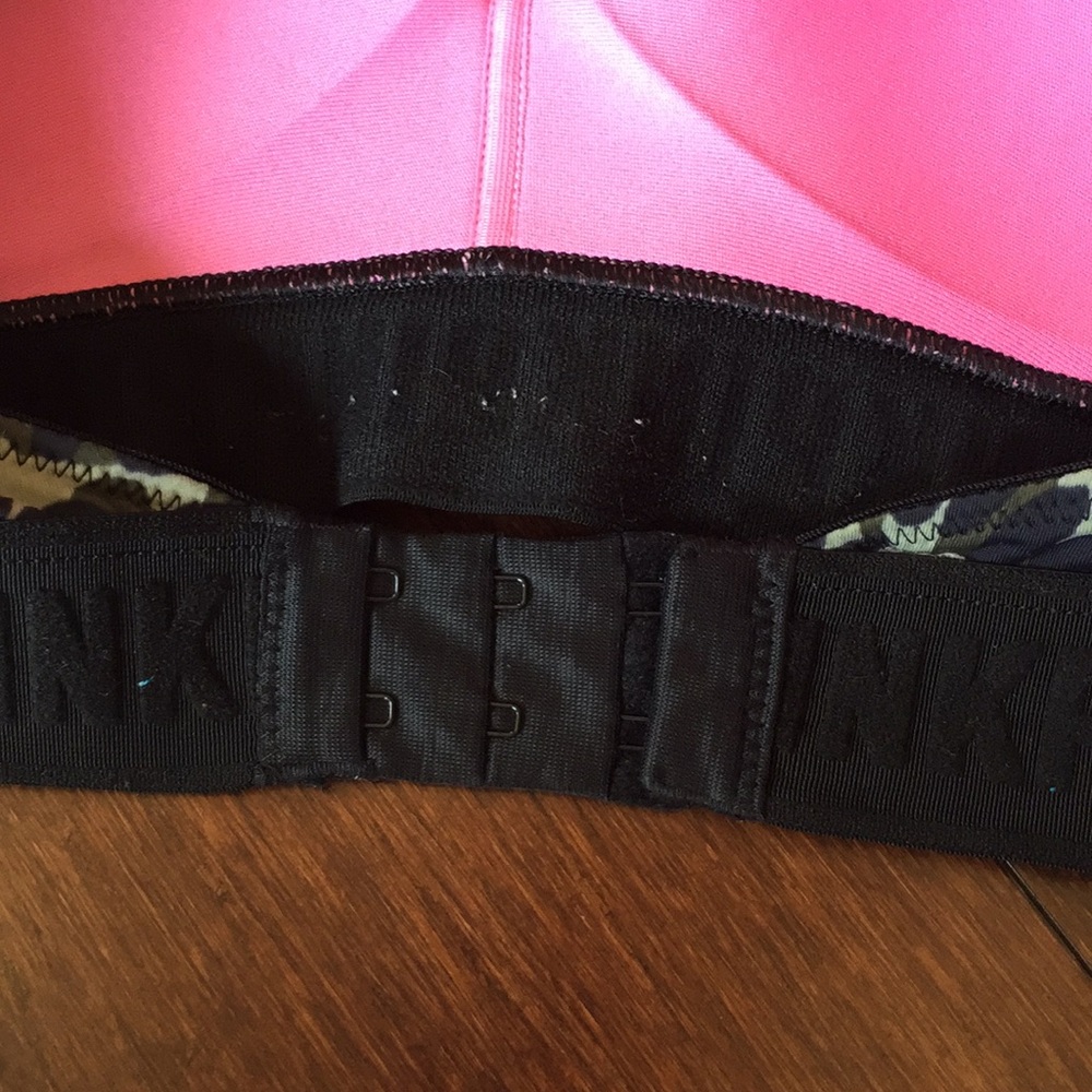 VS Pink bra - 32D - Picture 4 of 5